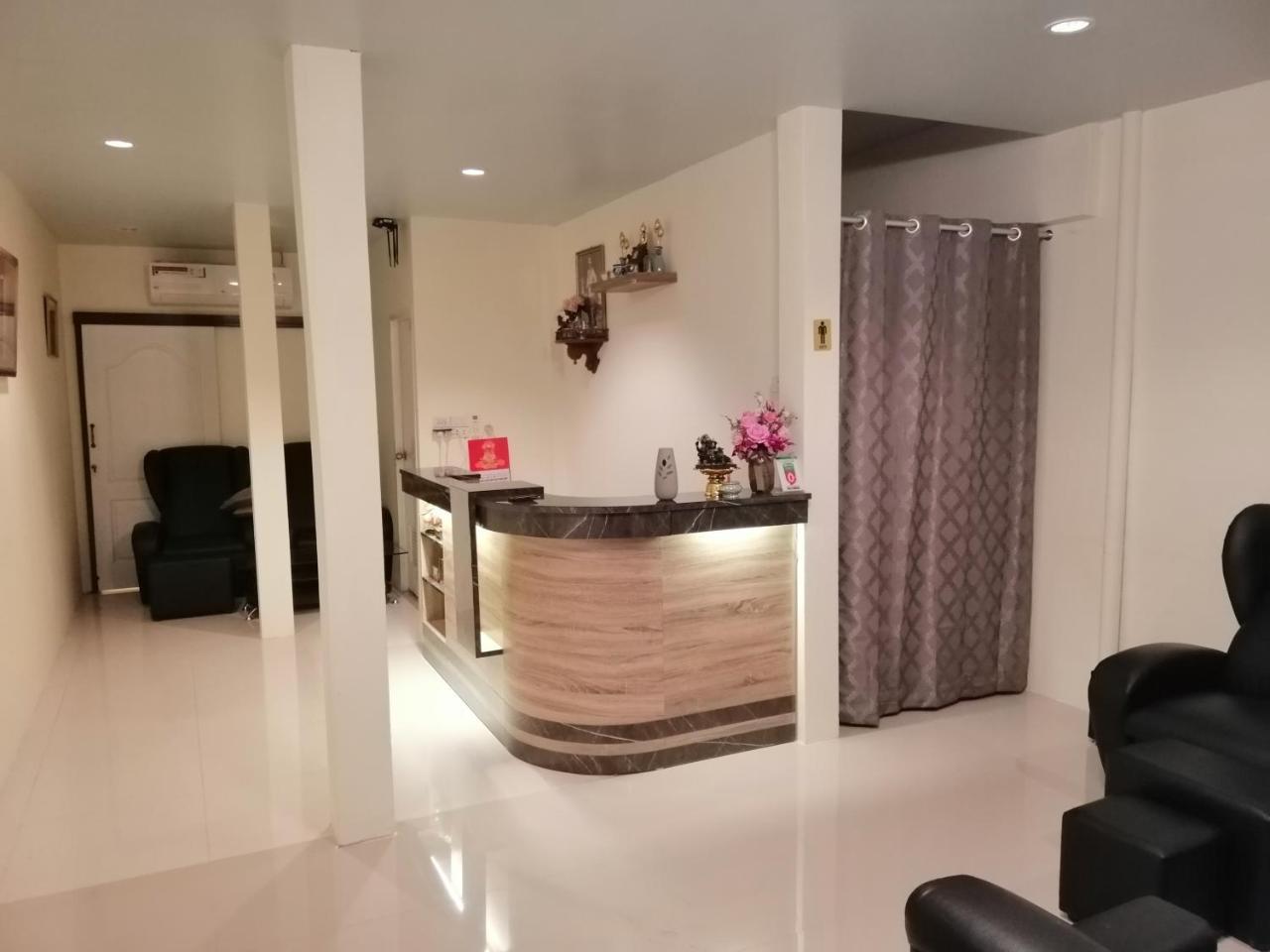 The Baan Nathong Pansiyon Bangkok Dış mekan fotoğraf