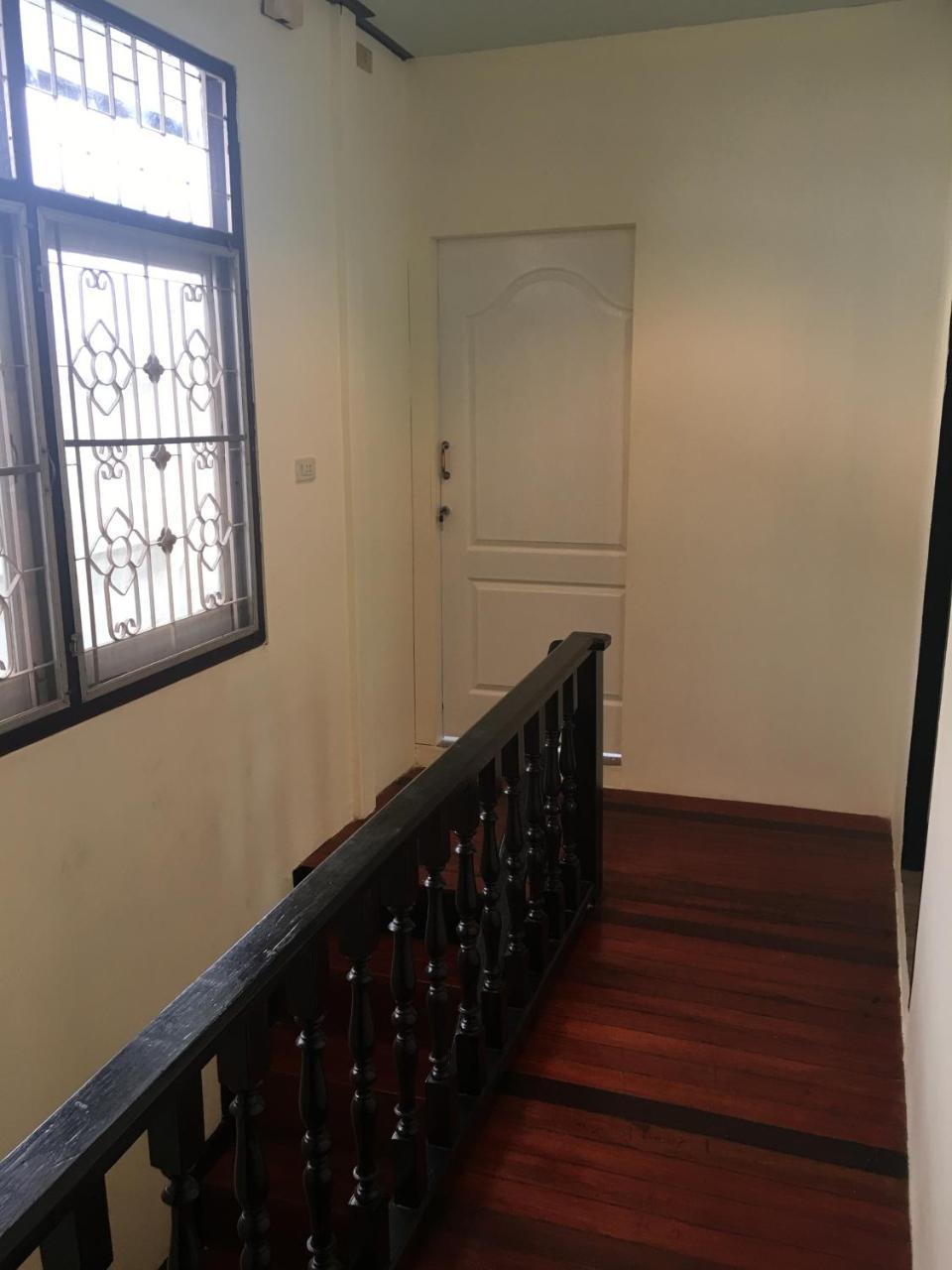The Baan Nathong Pansiyon Bangkok Dış mekan fotoğraf