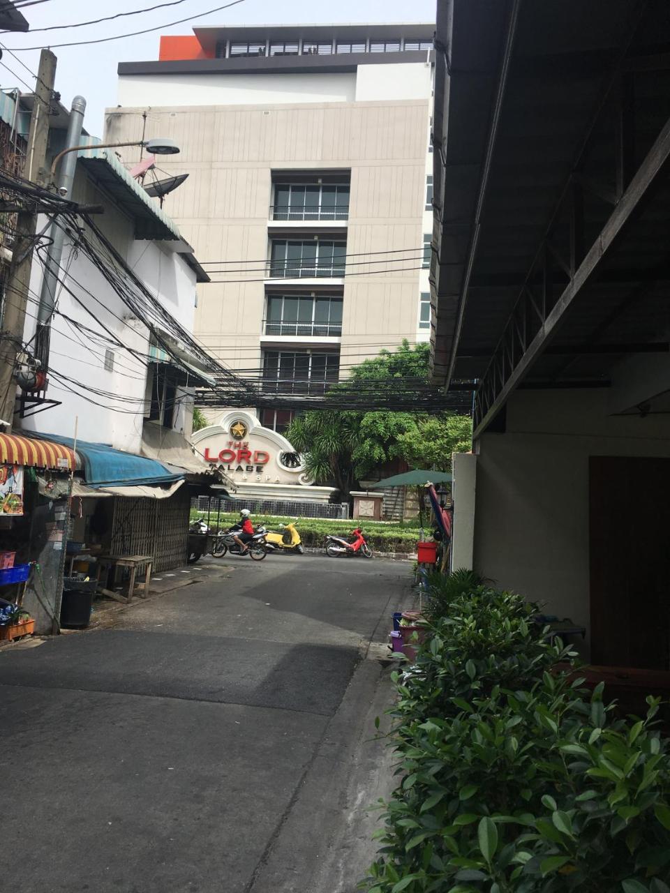 The Baan Nathong Pansiyon Bangkok Dış mekan fotoğraf
