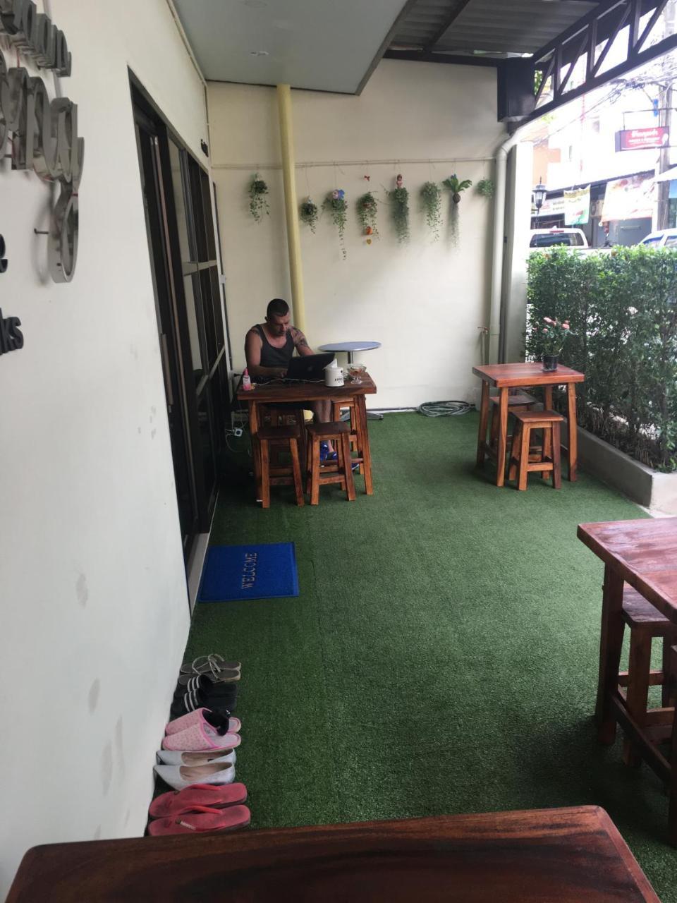 The Baan Nathong Pansiyon Bangkok Dış mekan fotoğraf