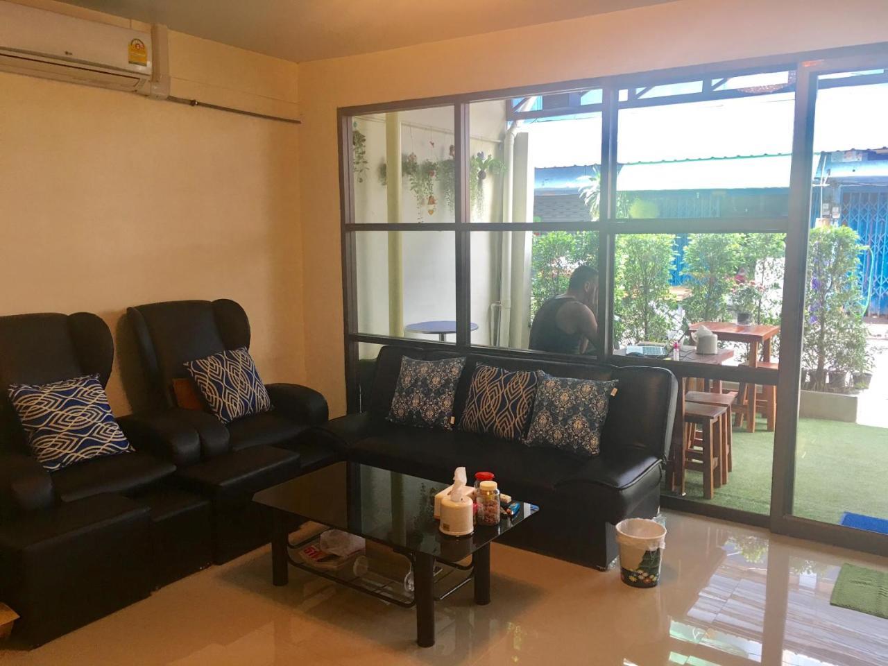 The Baan Nathong Pansiyon Bangkok Dış mekan fotoğraf